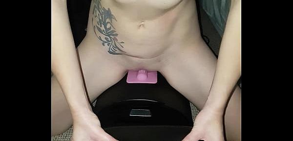  Trying my new Sybian for the first time